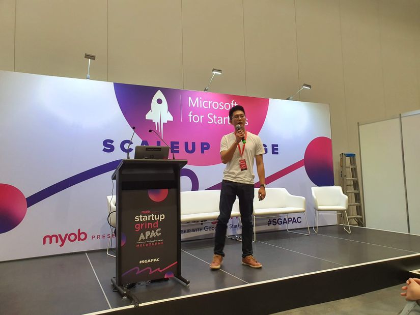 Jonni Gani presenting on the Microsoft Scaleup Stage